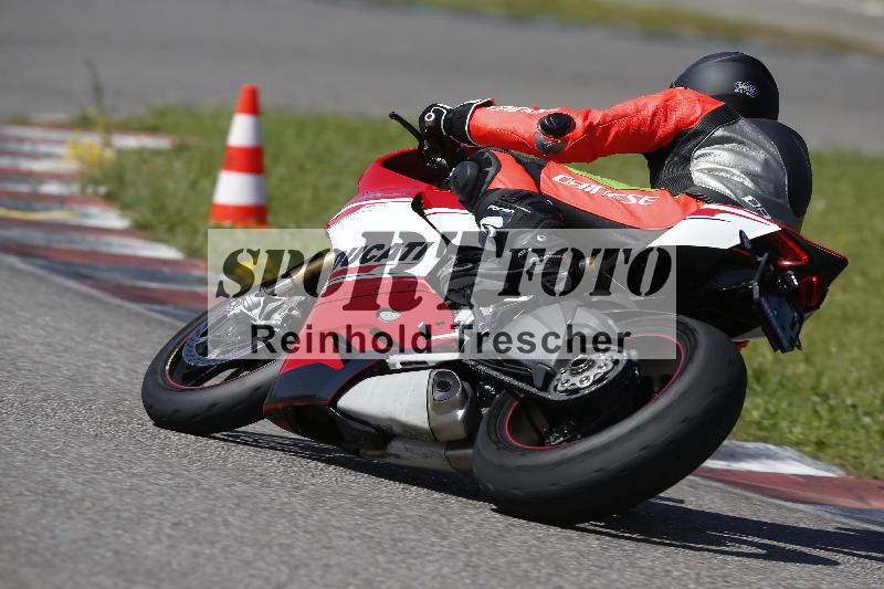 /Archiv-2024/29 12.06.2024 MOTO.CH Track Day ADR/Gruppe rot/unklar